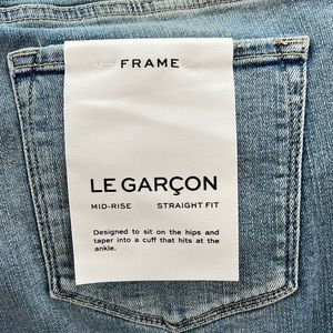 Frame Le Garçon mid rise straight fit jeans. NWT